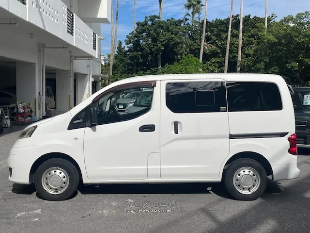 JC08モード燃費13.2km/リットル 日産 NV200バネットバン