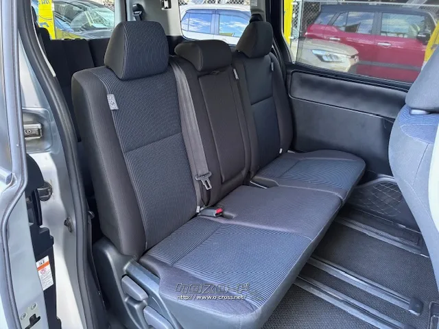 ユーポス奥武山店は軽自動車やミニバンなど様々なジャンルの車両を取り扱っております トヨタ ノア