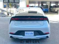 トヨタ プリウス