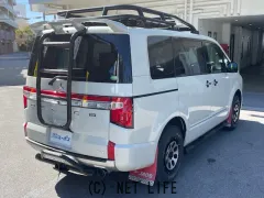 三菱 デリカD：5