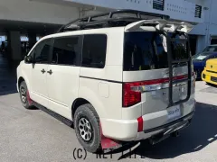 三菱 デリカD：5