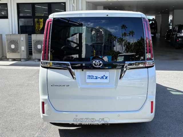 2L 直列4気筒エンジン(3ZR‐FAE)搭載の「Gi プレミアムパッケージ」 トヨタ エスクァイア