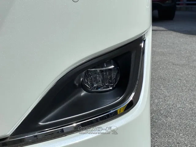 お問い合わせはユーポス奥武山店まで!098-852-0810 トヨタ エスクァイア