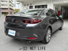 マツダ MAZDA3セダン