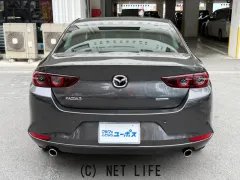 マツダ MAZDA3セダン