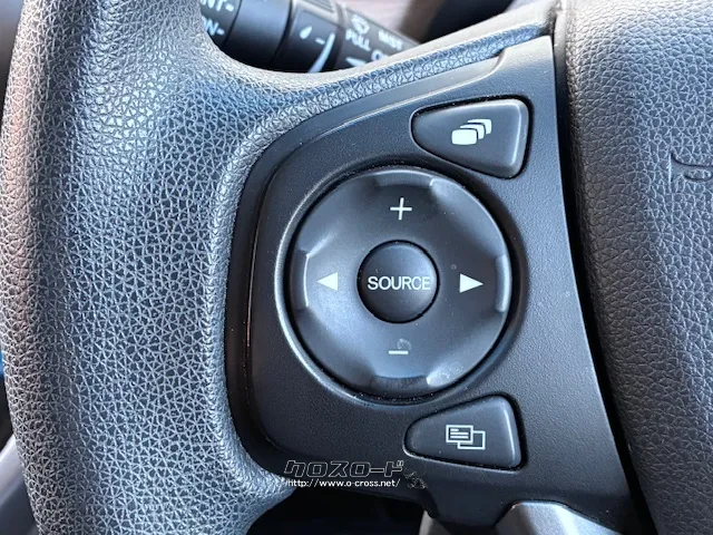 ステアリングスイッチ(音量調整/チャンネル切り替え/ソース切り替え) ホンダ フリード