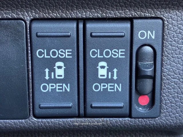 両側パワースライドドア ホンダ フリード