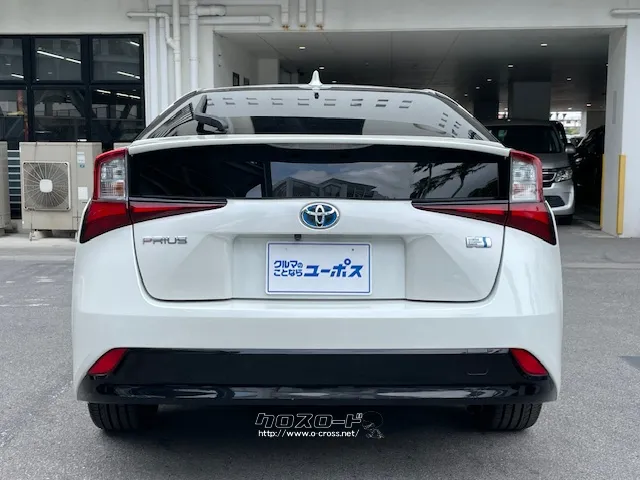 先進的なイメージを継承しつつ、親しみやすく、より知的で洗練された内外装デザイン トヨタ プリウス