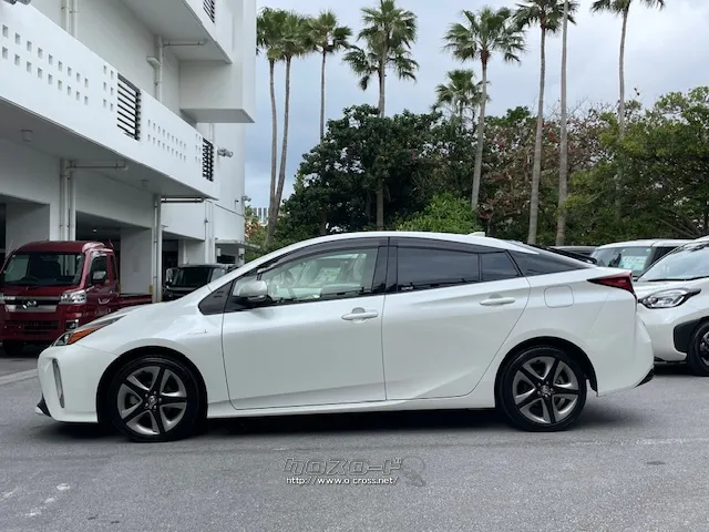 JC08モード燃費37.2km/リットル トヨタ プリウス