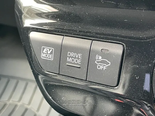 お問い合わせはユーポス奥武山店まで!098-852-0810 トヨタ プリウス