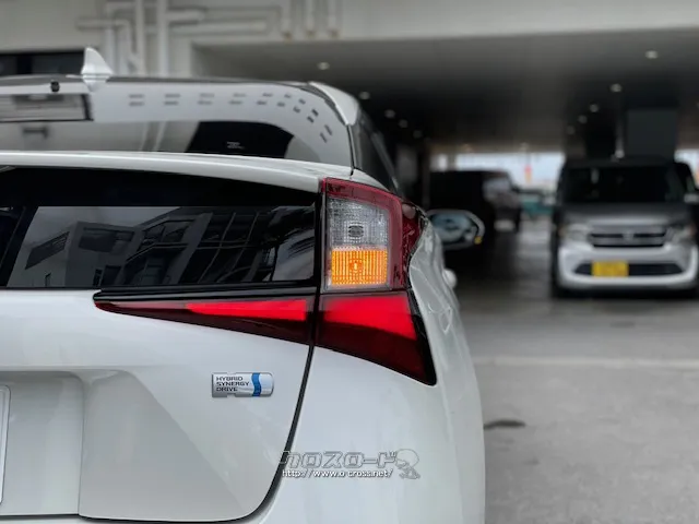 お問い合わせはユーポス奥武山店まで!098-852-0810 トヨタ プリウス