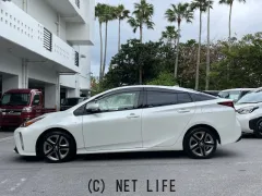 トヨタ プリウス