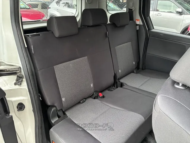 お問い合わせはユーポス奥武山店まで!098-852-0810 トヨタ シエンタ