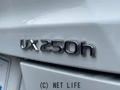 レクサス UX