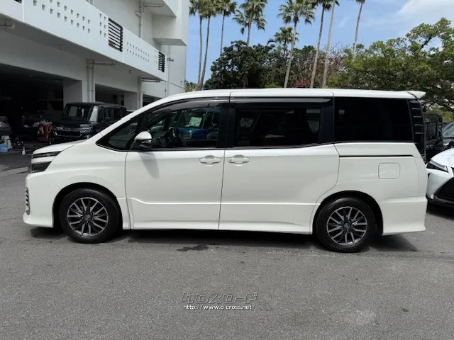 全長×全幅×全高4710×1730×1825mm トヨタ ヴォクシー