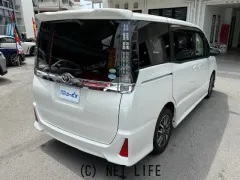 トヨタ ヴォクシー