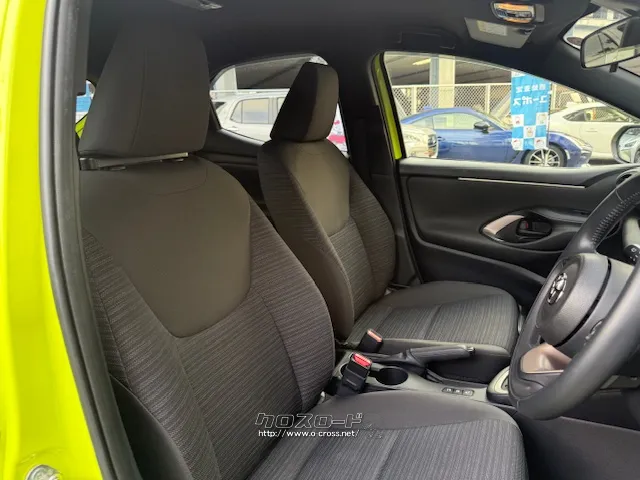 ホールド感とクッション性を兼ね備えたフロントシート トヨタ ヤリス