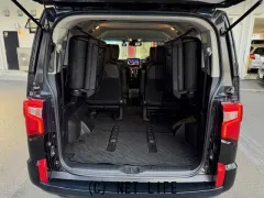 三菱 デリカD：5