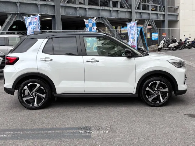 1.2Lハイブリッドシステム「e‐SMARTハイブリッド」を搭載した「Z」 トヨタ ライズ