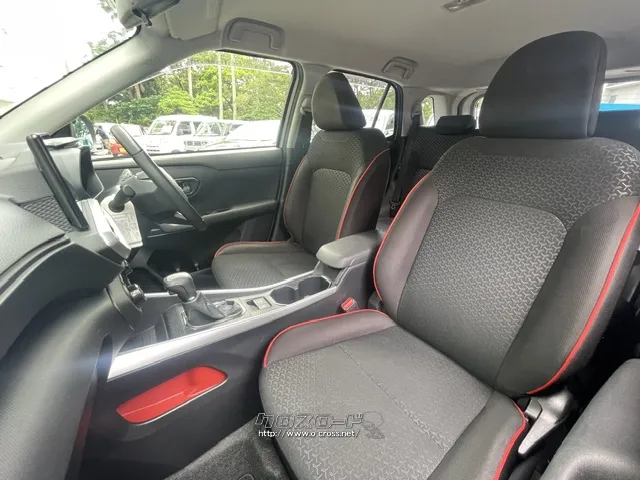 ユーポス奥武山店は軽自動車やミニバンなど様々なジャンルの車両を取り扱っております トヨタ ライズ