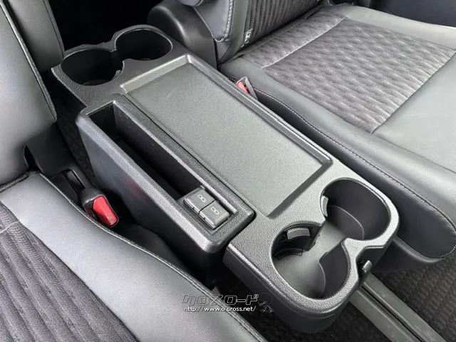 お問い合わせはユーポス奥武山店まで!098-852-0810 トヨタ ヴォクシー