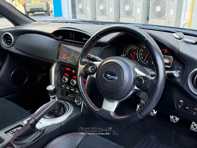 誰もがクルマを操る愉しさと喜びを感じる事のできるスポーツカー スバル BRZ
