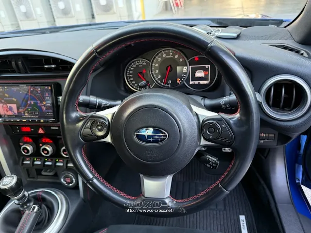 革巻きステアリング スバル BRZ