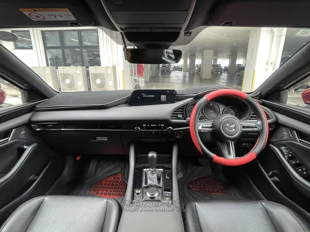 美しさ、上質感と運転に集中できる心地よい空間という機能性を融合 マツダ MAZDA3ファストバック