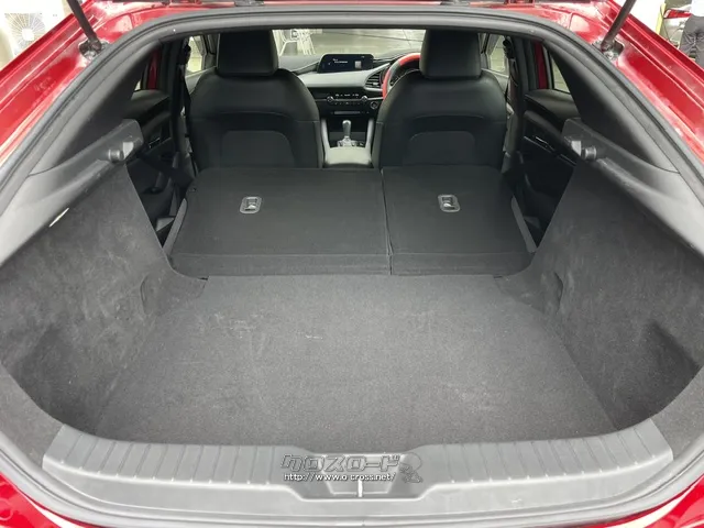 お問い合わせはユーポス奥武山店まで!098-852-0810 マツダ MAZDA3ファストバック