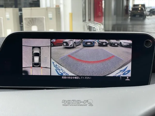 360度モニター搭載 マツダ MAZDA3ファストバック