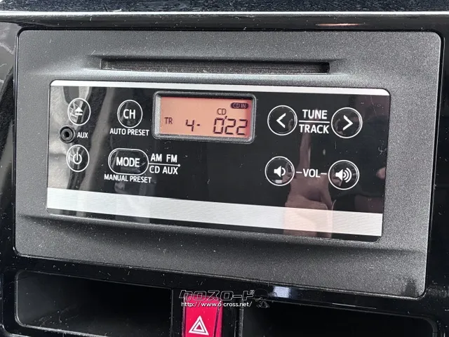 純正オーディオ(CD/AUX/AM/FM) トヨタ タンク