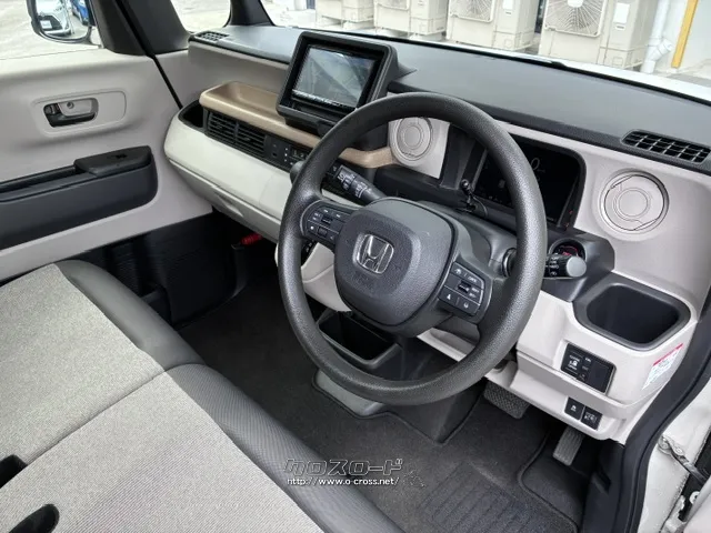 インテリアはグレージュを基調とした明るいカラーを採用 ホンダ N-BOX