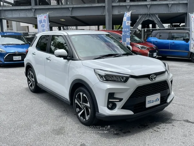 張り出したフェンダーにより、SUVらしく堂々と踏ん張り感のあるシルエットを表現 トヨタ ライズ