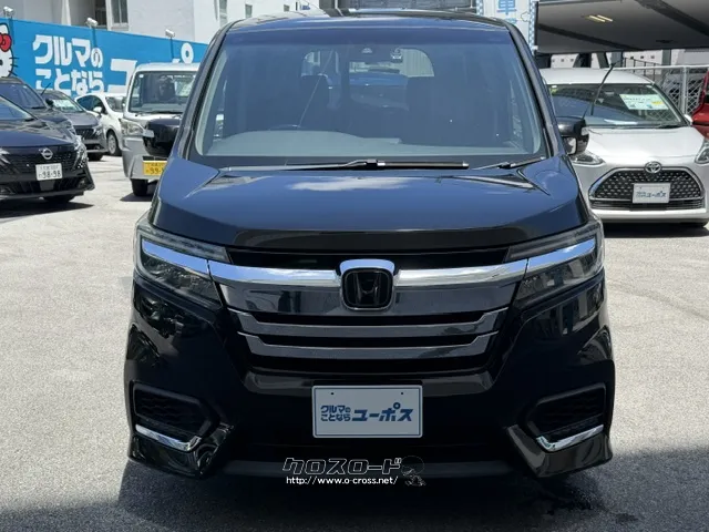 LEDヘッドライトによりシャープさを、専用デザインのフロントグリルによる存在感 ホンダ ステップワゴン