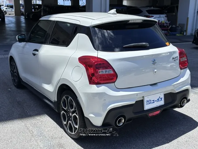 「スイフトスポーツ」として初の3ナンバーサイズのボディ スズキ スイフト