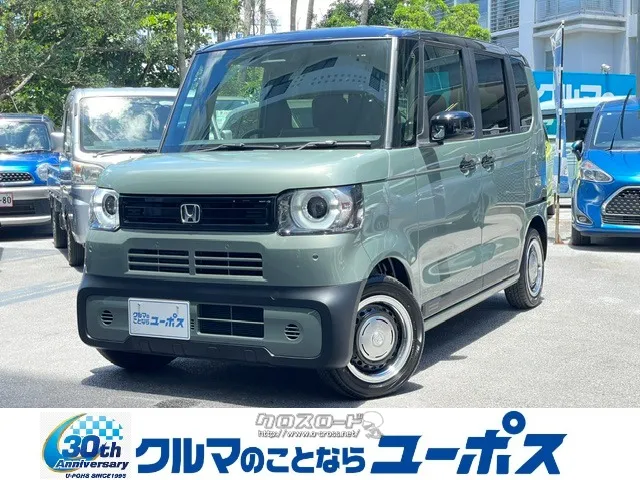 ブラックとボディーカラーのコンビネーションバンパー。 ホンダ N-BOX