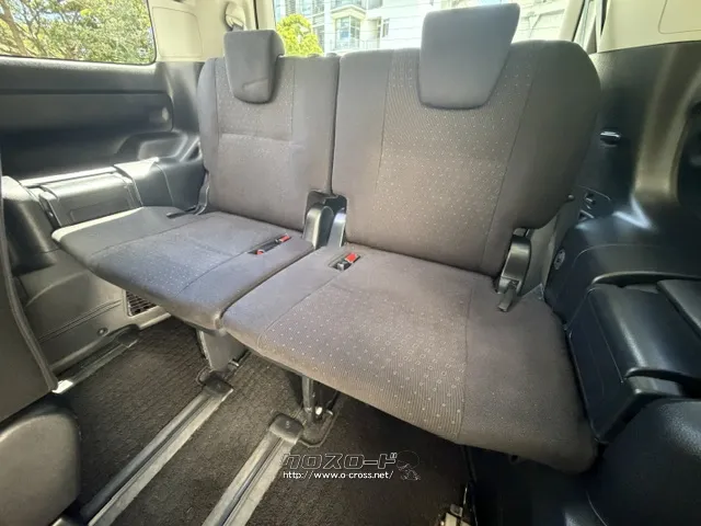 お問い合わせはユーポス奥武山店まで!098-852-0810 お電話お待ちしてお トヨタ ヴォクシー