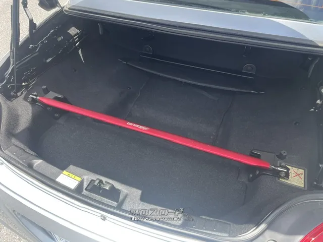 ユーポス奥武山店は軽自動車やミニバンなど様々なジャンルの車両を取り扱っております ダイハツ コペン