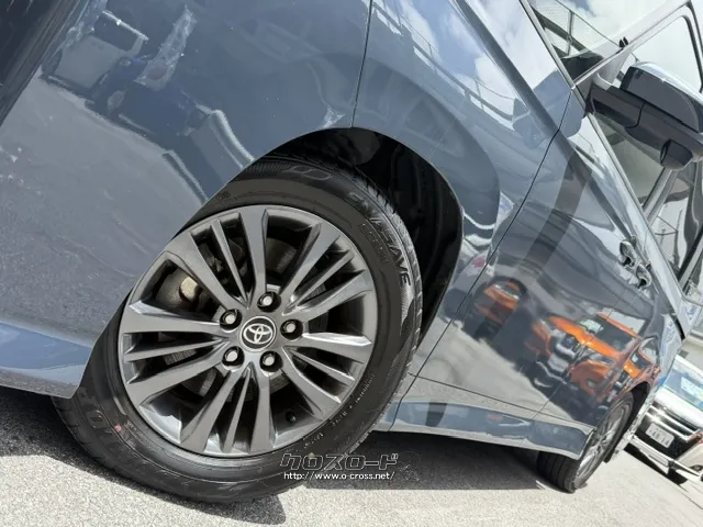 タイヤサイズ(前)205/60R16タイヤサイズ(後)205/60R16 トヨタ ヴォクシー