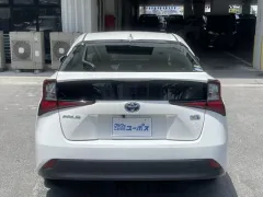 トヨタ プリウス