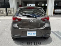 マツダ MAZDA2