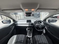 マツダ MAZDA2