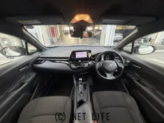 トヨタ C-HR