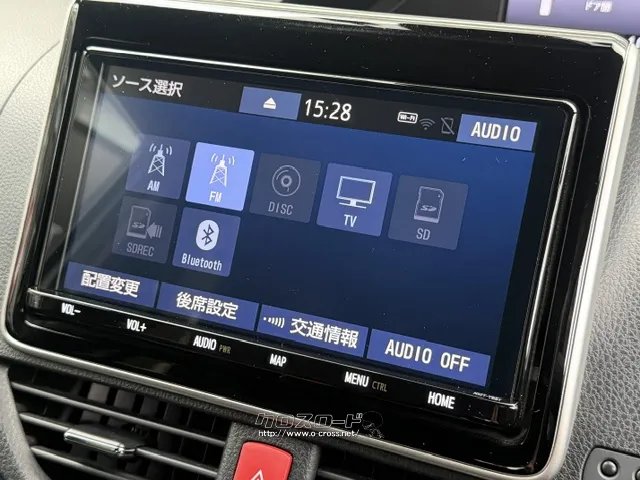 お問い合わせはユーポス奥武山店まで!098-852-0810 トヨタ ヴォクシー