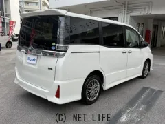 トヨタ ヴォクシー