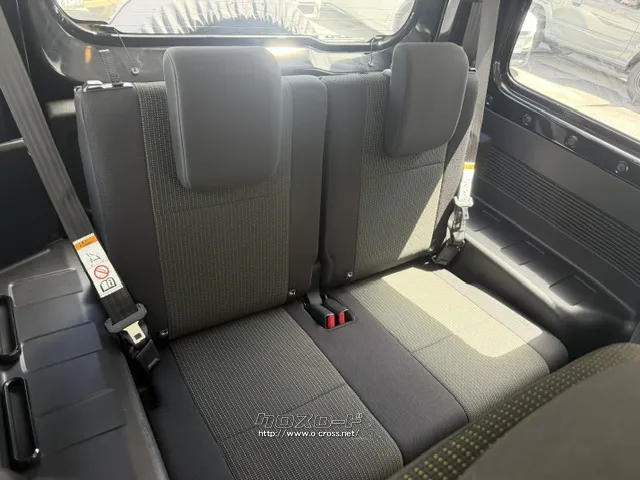 エンジンは、1.5Lの新開発「K15B型エンジン(1.5L DOHC吸気VVT) スズキ ジムニーシエラ