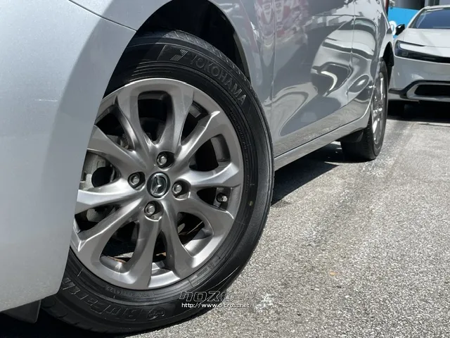 お問い合わせはユーポス奥武山店まで!098-852-0810 マツダ MAZDA2