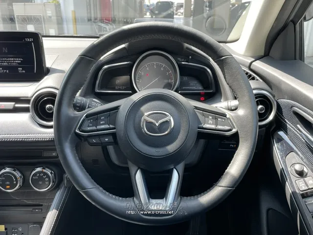 お問い合わせはユーポス奥武山店まで!098-852-0810 マツダ MAZDA2