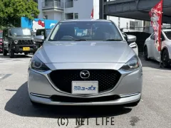 マツダ MAZDA2