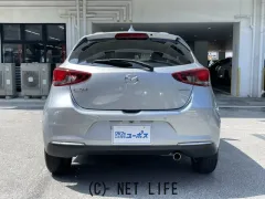 マツダ MAZDA2